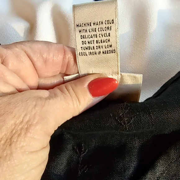 Black Linen Blend Tank - Picture 4 of 8